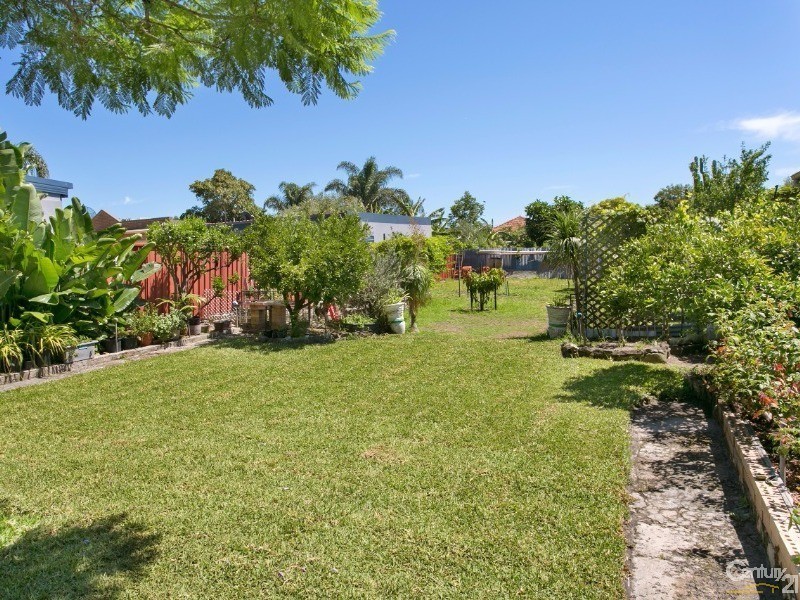 22 Banks Street, Monterey NSW 2217