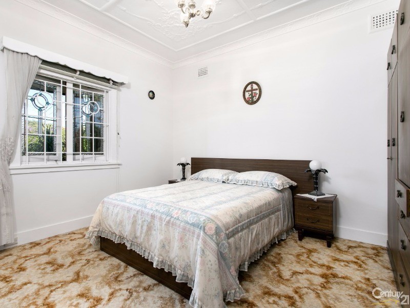 22 Banks Street, Monterey NSW 2217