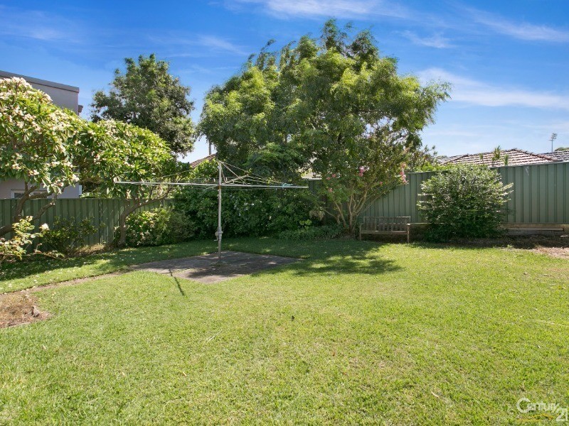 32 Lobb Crescent, Beverley Park NSW 2217