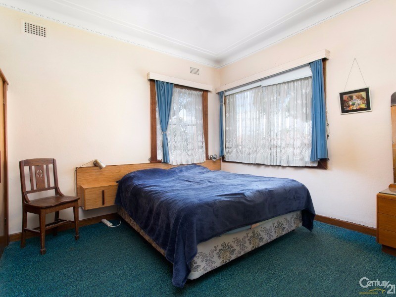 32 Lobb Crescent, Beverley Park NSW 2217