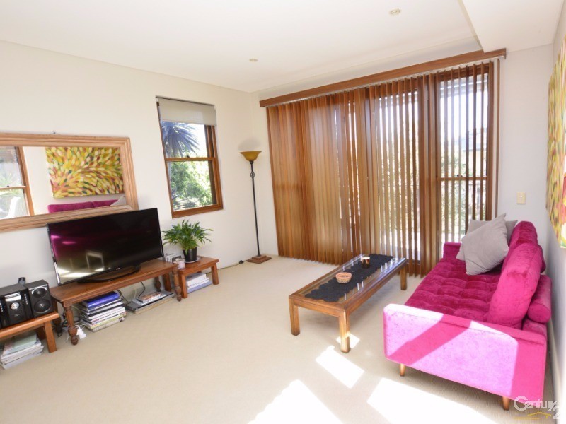 1/77-79 Waitara Parade, Hurstville Grove NSW 2220