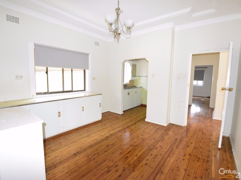 24 Robinson St, Monterey NSW 2217