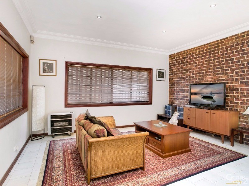 12 Hollywood Street, Monterey NSW 2217