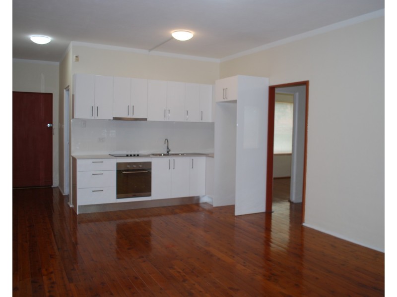 2/180 Russell Ave, Dolls Point NSW 2219