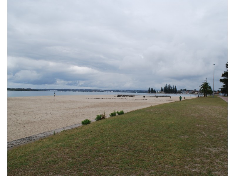 2/180 Russell Ave, Dolls Point NSW 2219