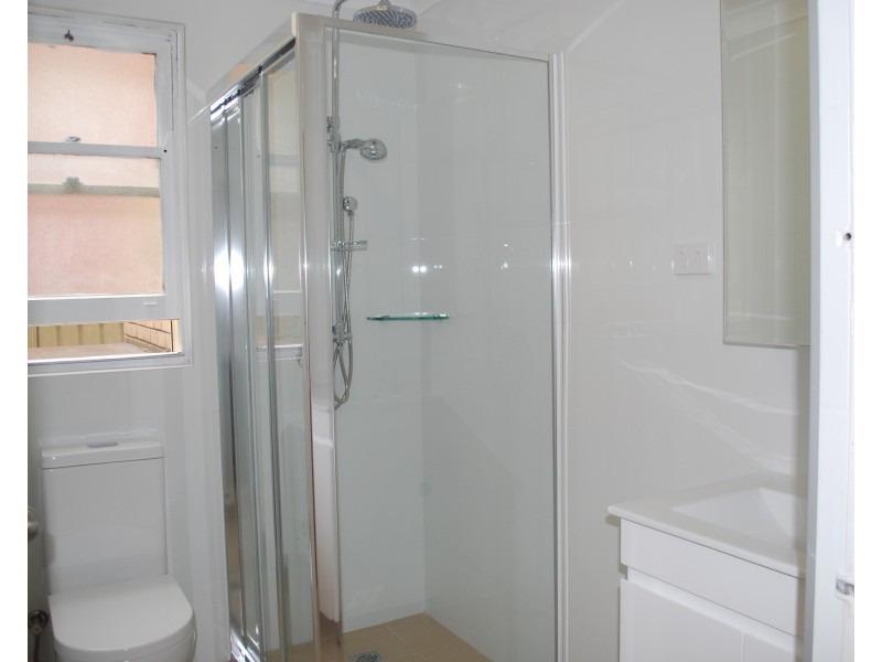 2/180 Russell Ave, Dolls Point NSW 2219