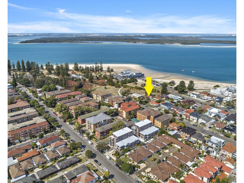 4 McMillan Avenue, Sandringham NSW 2219