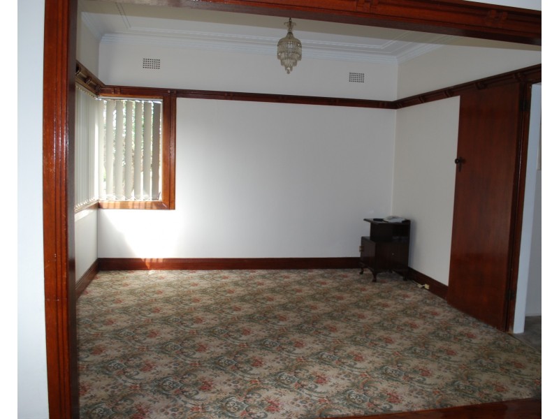 4 McMillan Avenue, Sandringham NSW 2219