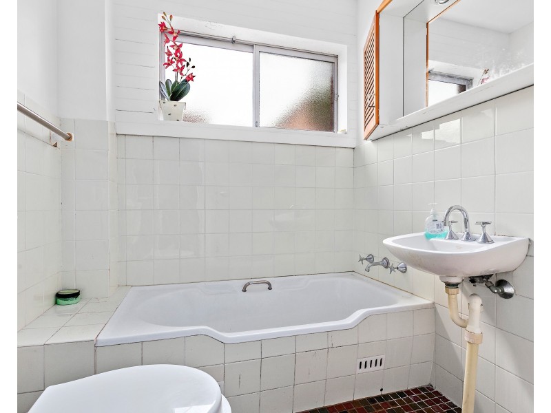 1/1-3 Norman Ave, Dolls Point NSW 2219