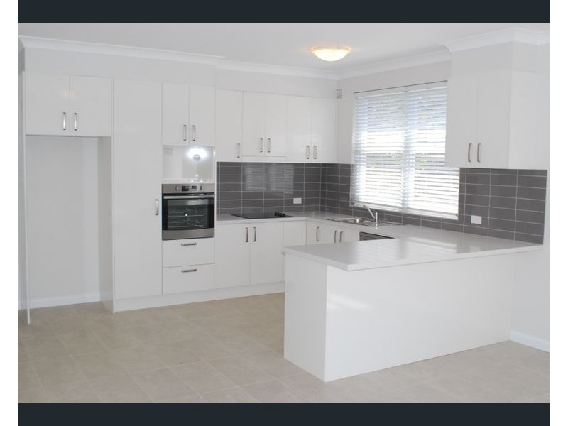 2/6 Andover St, Carlton NSW 2218
