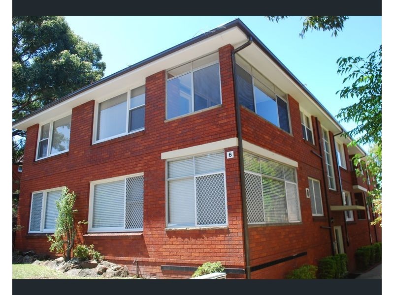 2/6 Andover St, Carlton NSW 2218
