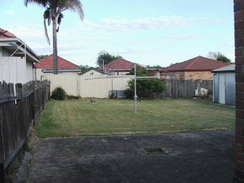 11 Ferrier Parade, Clemton Park NSW 2206