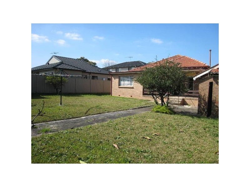 9 Farnham Avenue, Roselands NSW 2196