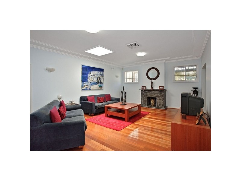 9 Watkin Avenue, Earlwood NSW 2206