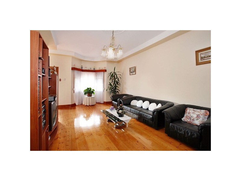 30 Hood Avenue, Earlwood NSW 2206