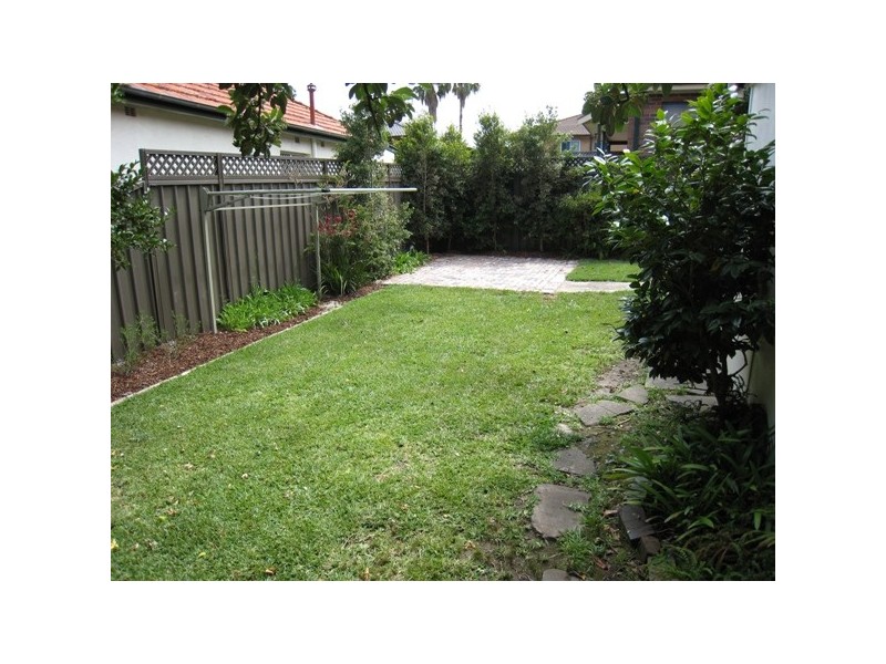 18 Wyatt Avenue, Earlwood NSW 2206