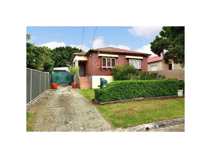 2 Bennett Avenue, Roselands NSW 2196