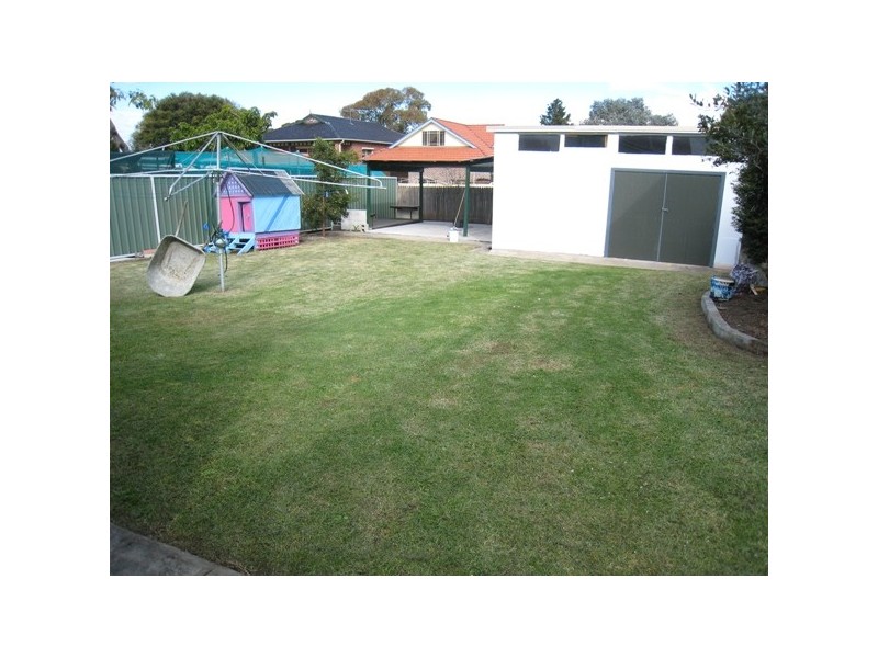 66 GUEUDECOURT AVENUE, Earlwood NSW 2206