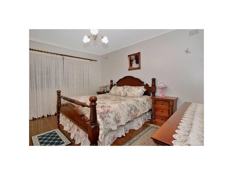 10 Pangee Street, Kingsgrove NSW 2208