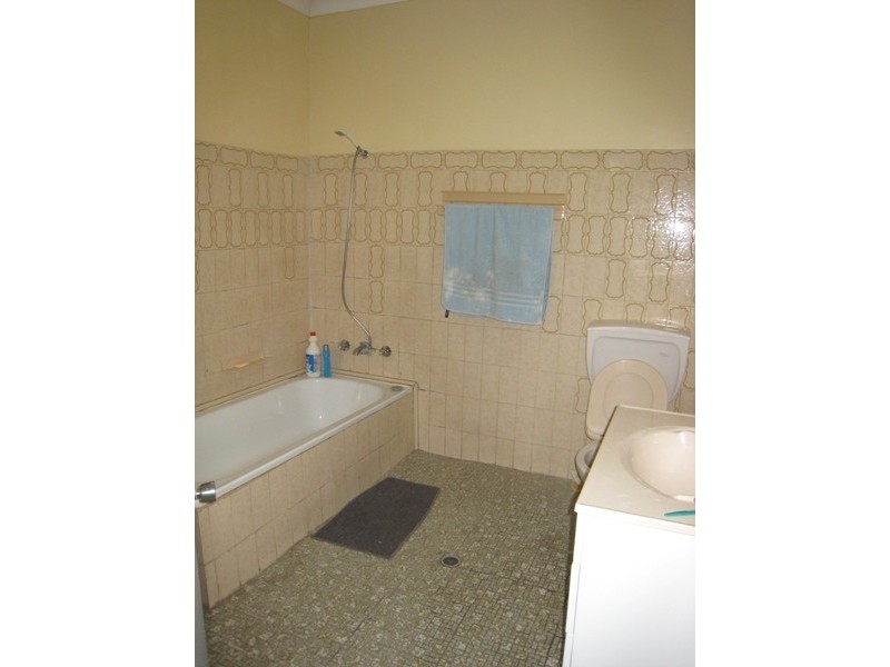 220 LIVINGSTONE ROAD, Marrickville NSW 2204