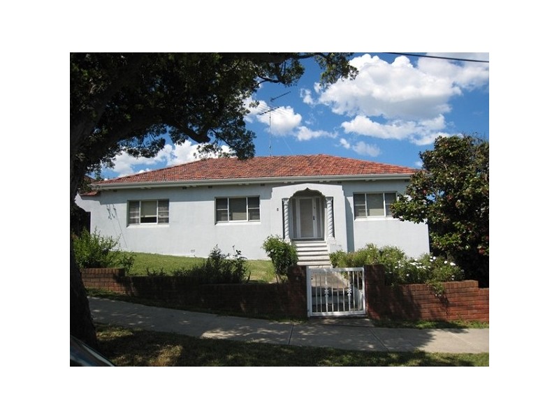 8 Pangee Street, Kingsgrove NSW 2208