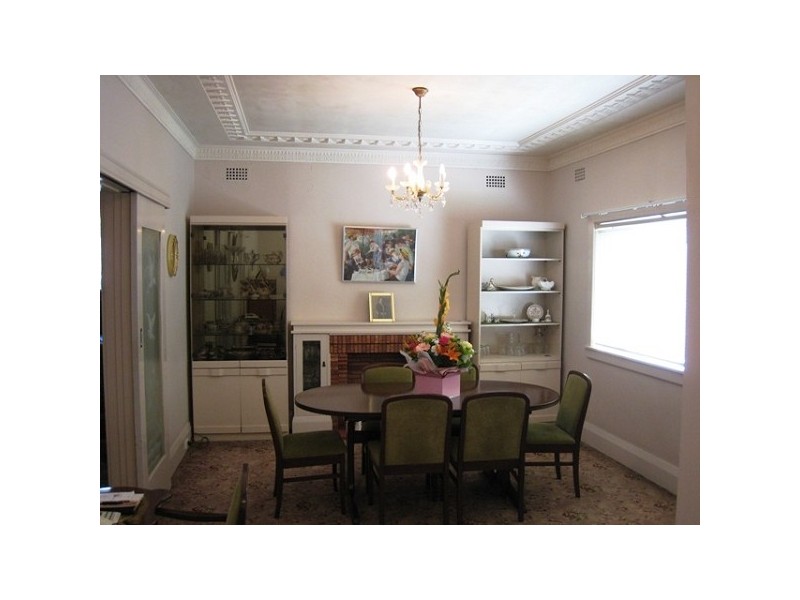 8 Pangee Street, Kingsgrove NSW 2208