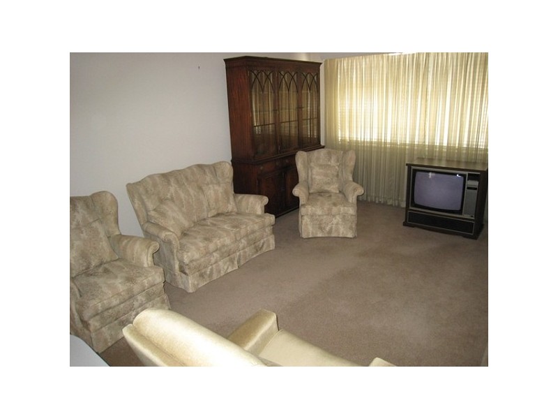 1 Kresser Grove, Canterbury NSW 2193