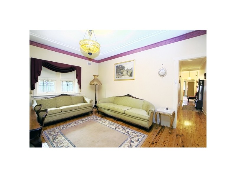 9 Lewins Street, Earlwood NSW 2206