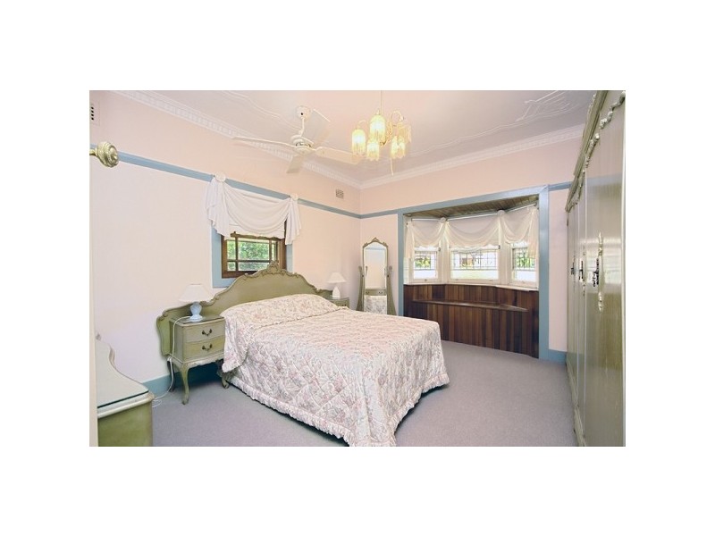 9 Lewins Street, Earlwood NSW 2206