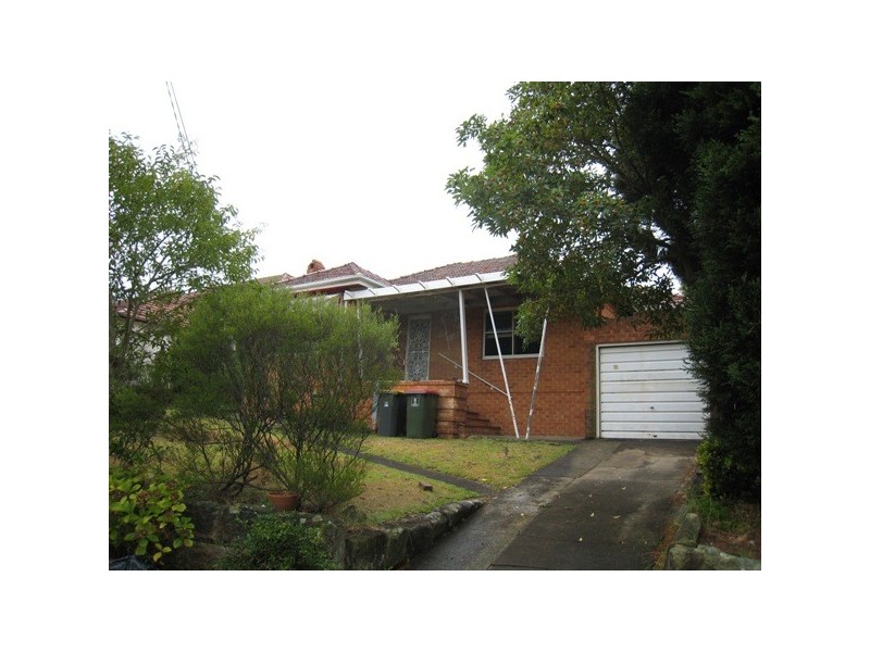 8 ROYAL PLACE, Bardwell Park NSW 2207