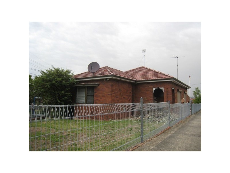 22 RICHARD AVENUE, Earlwood NSW 2206