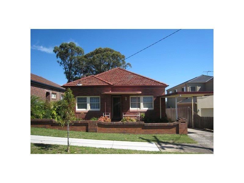 31 BARINGA ROAD, Earlwood NSW 2206