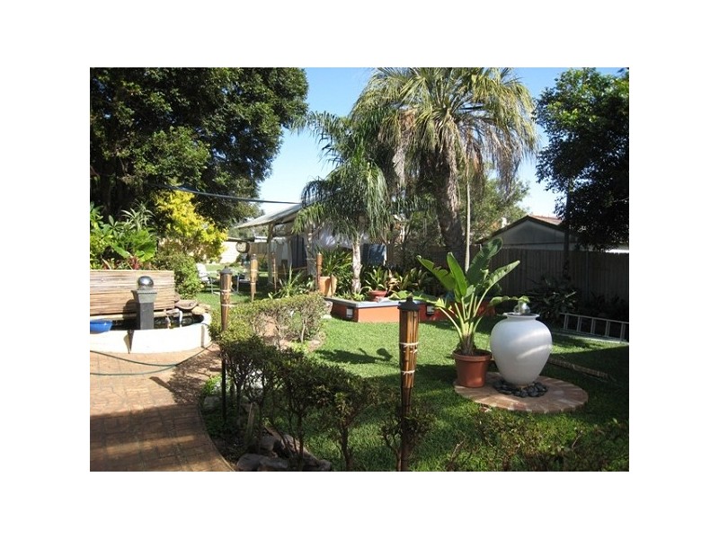 4 EARLE STREET, Arncliffe NSW 2205