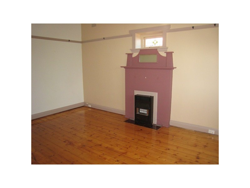 32 VIKING STREET, Campsie NSW 2194