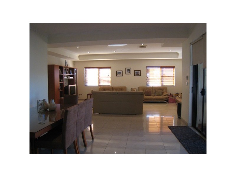 38 LAWN AVENUE, Clemton Park NSW 2206