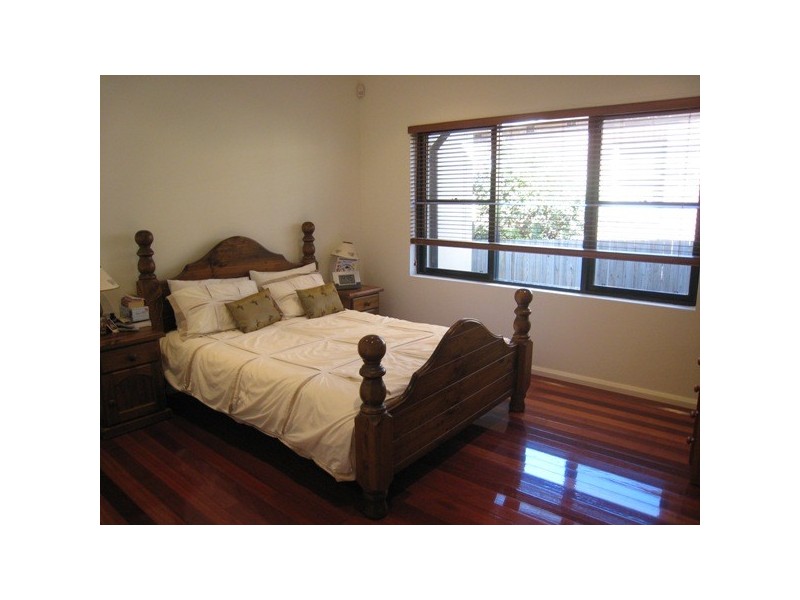 38 LAWN AVENUE, Clemton Park NSW 2206