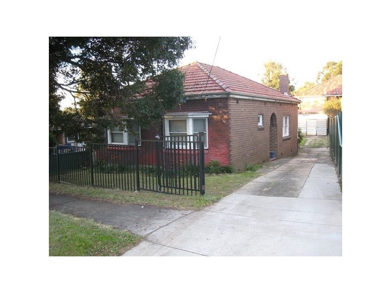 82 NEW ILLAWARRA ROAD, Bexley North NSW 2207