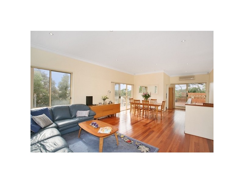 1/2 Macquarie Road, Earlwood NSW 2206