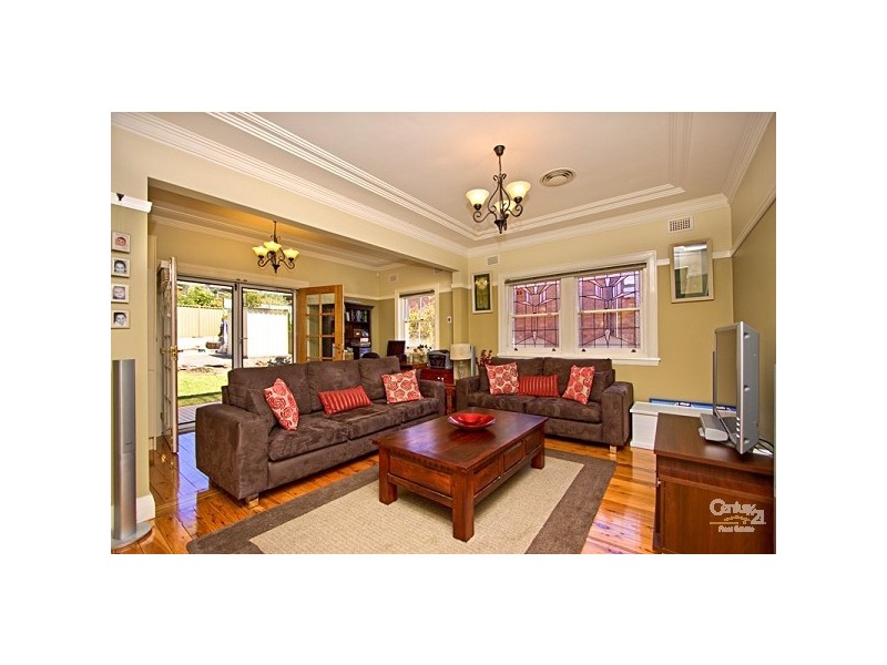 11 Slade Road, Bardwell Park NSW 2207