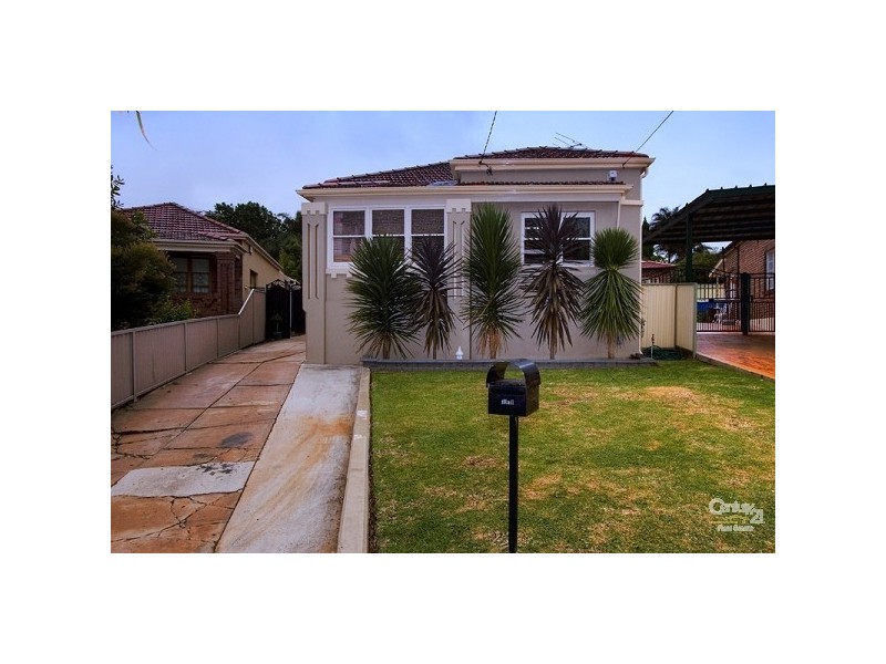 22 Woodlawn Avenue, Earlwood NSW 2206