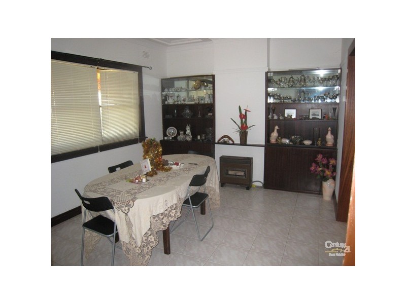 24 Baringa Road, Earlwood NSW 2206