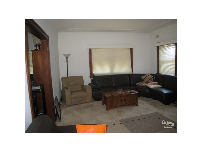 24 Baringa Road, Earlwood NSW 2206