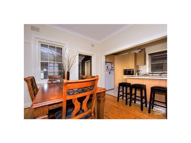 9 Glenview Avenue, Earlwood NSW 2206