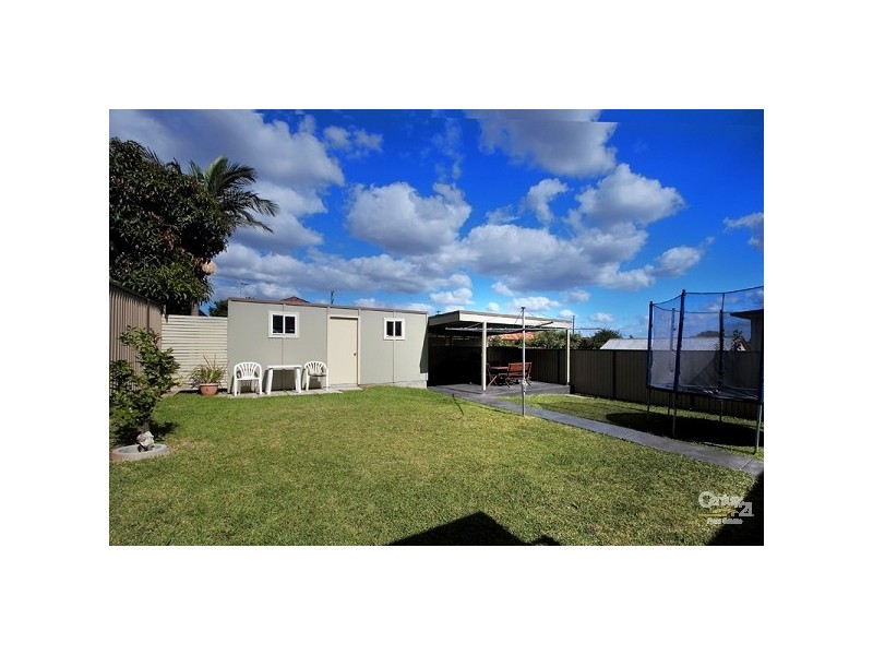 9 Glenview Avenue, Earlwood NSW 2206