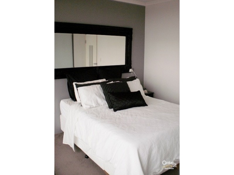 704/221-229 Sydney Park Road, Erskineville NSW 2043