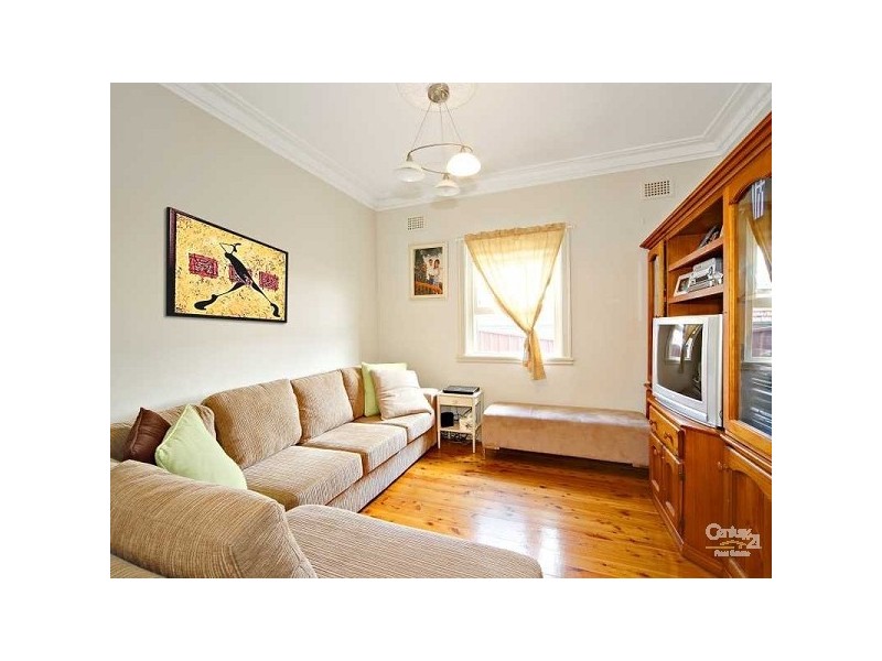 17 Slade Road, Bardwell Park NSW 2207