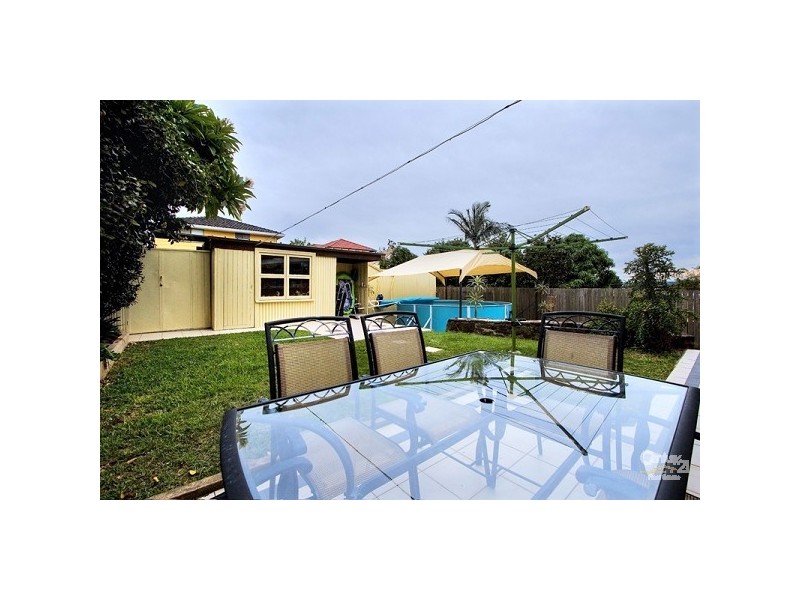 13 Glenview Avenue, Earlwood NSW 2206