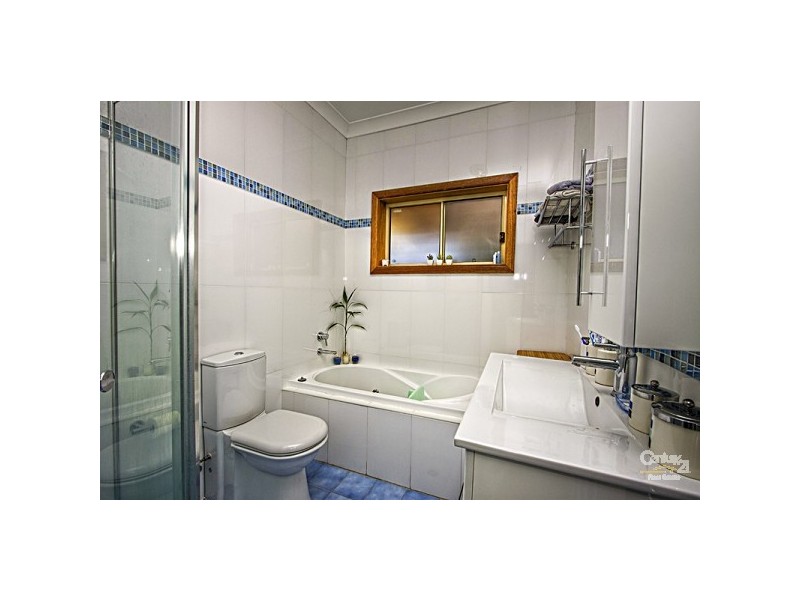 11 Lofts Avenue, Roselands NSW 2196