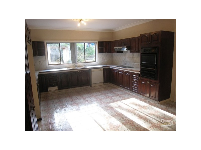 8 Highland Crescent, Earlwood NSW 2206