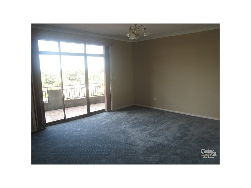 8 Highland Crescent, Earlwood NSW 2206